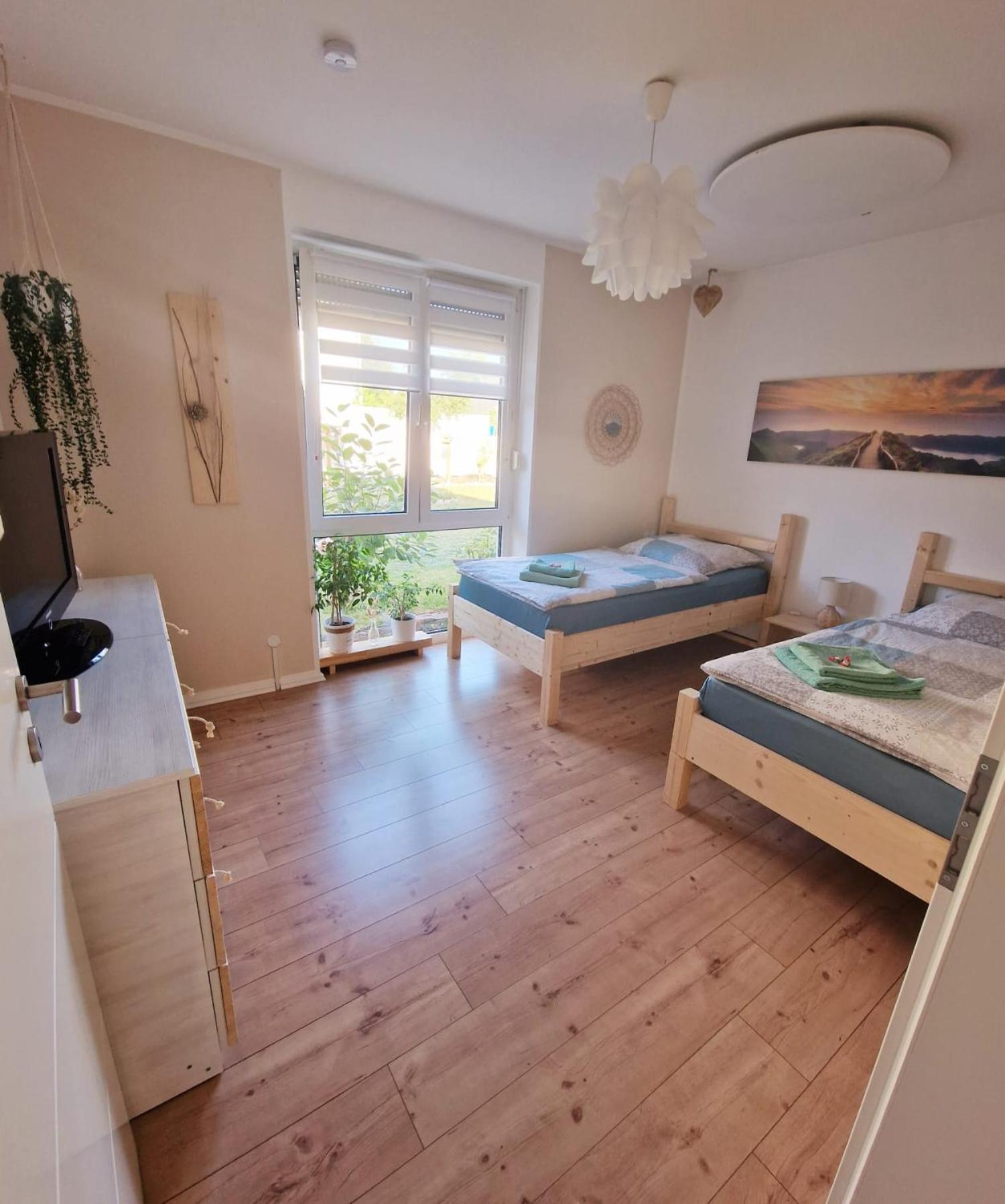 Ferienwohnung Sunny ミッテンヴァルデ エクステリア 写真